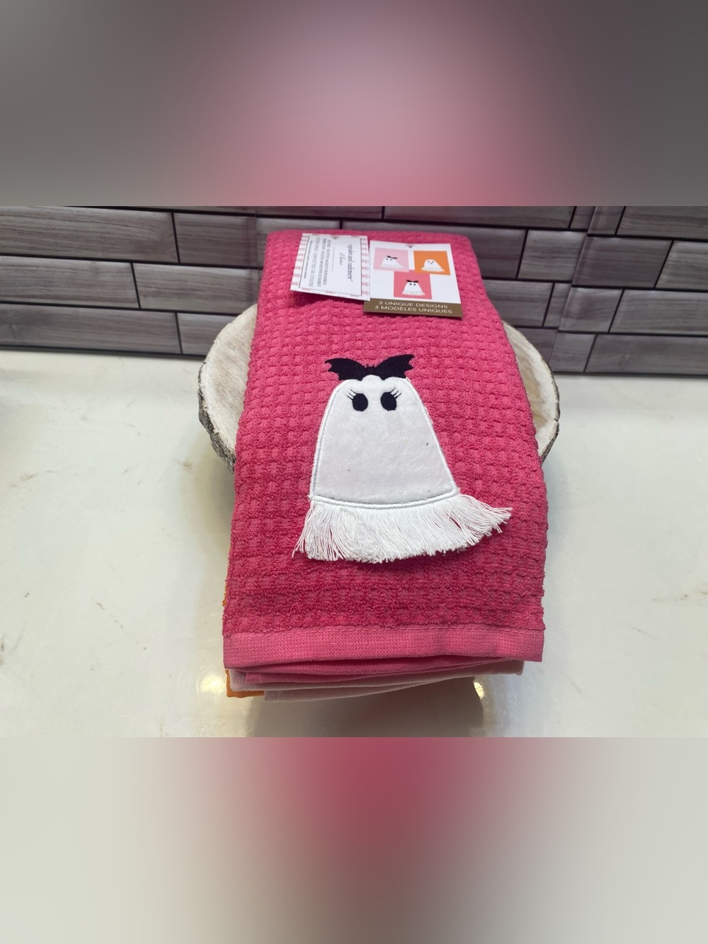 Cupcakes and cashmere ❤️(3) Fringe Edge Ghost Kitchen Towel NWT